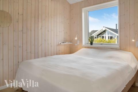 Ett av de 5 utmärkta sovrummen i lyxstuga nr 661 i Lolland/Falster/Møn.
