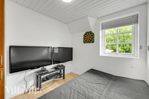 Härlig sommarstuga nr 677 