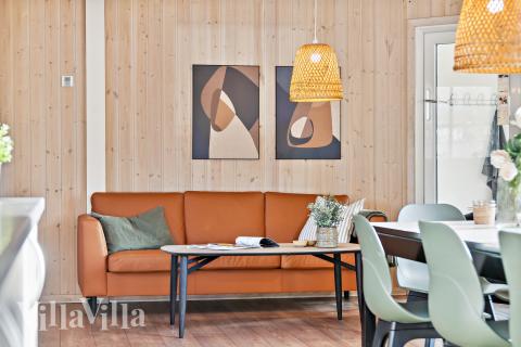 Soffhörnan i lyxstuga 220 i Fyn och öar.