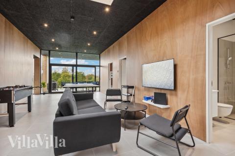 Tävla i sommarhusets aktivitetsrum när ni besöker lyxhus nr 684 i Limfjorden.