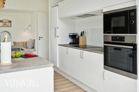 Köket i lyxstuga nr 669 är utrustat så att ni kan laga mat till 10 personer.