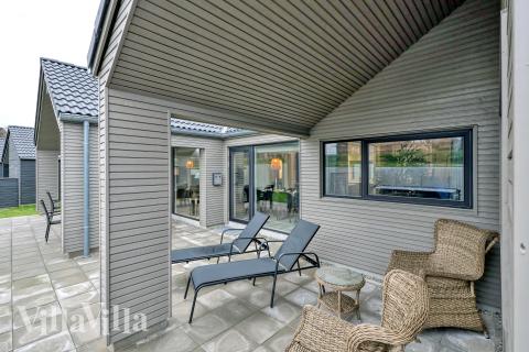 Njut av en grillkväll på terrassen i lyxstuga nr 770 i Tyskland