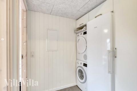 Den rymliga entrén i lyxstuga nr 768 i Tyskland