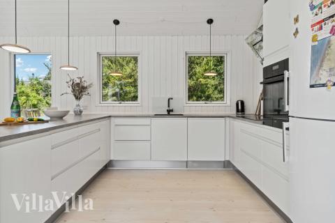 Köket i lyxstuga nr 691 är generöst inrett.