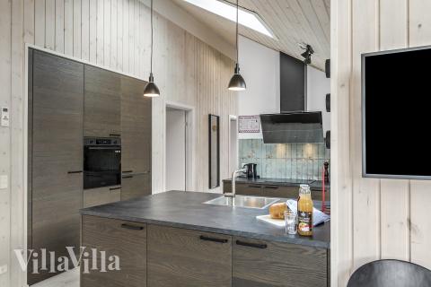 Köket i lyxstuga nr 625 är utrustat så att ni kan laga mat till 12 personer.