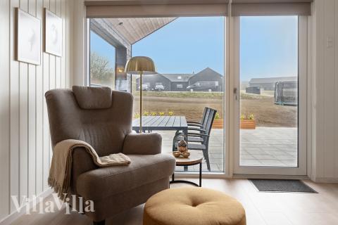 Vardagsrummet i lyxstuga nr 664.