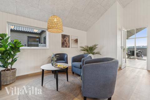 Aktivitetsrum i lyxstuga nr 665 med 5 sovrum och plats för 14 personer.