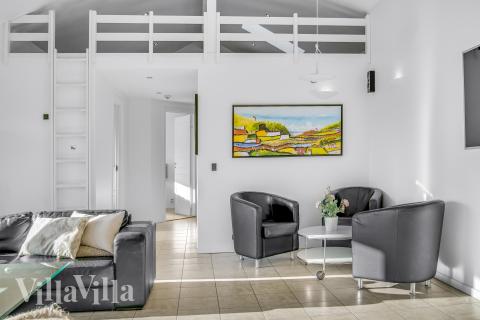 Lyxstuga nr 602 har ett fantastiskt vardagsrum.