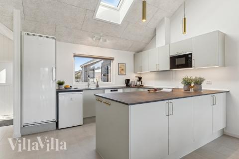 Köket i lyxstuga nr 666 är generöst inrett.