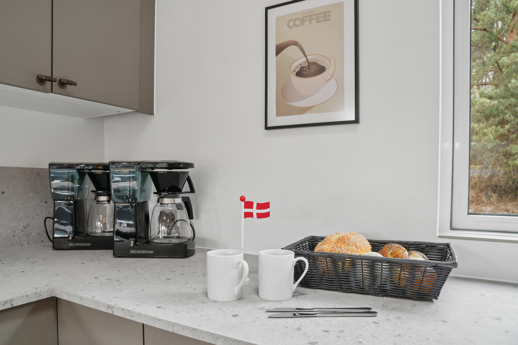 Köket i lyxstuga nr 621 är utrustat så att ni kan laga mat till 16 personer.
