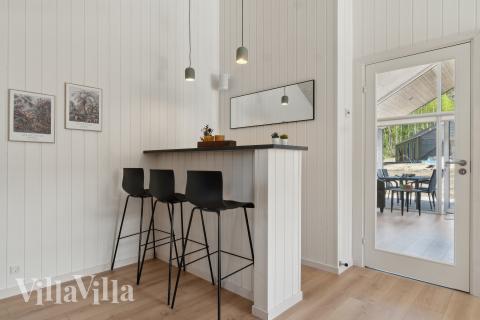 Sommarstuga 803 är utrustad med egen bar