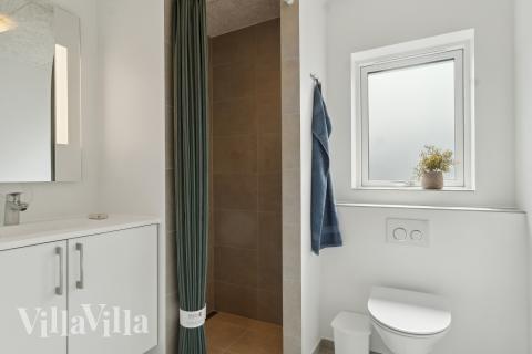 Ett av badrummen i lyxstuga nr 803