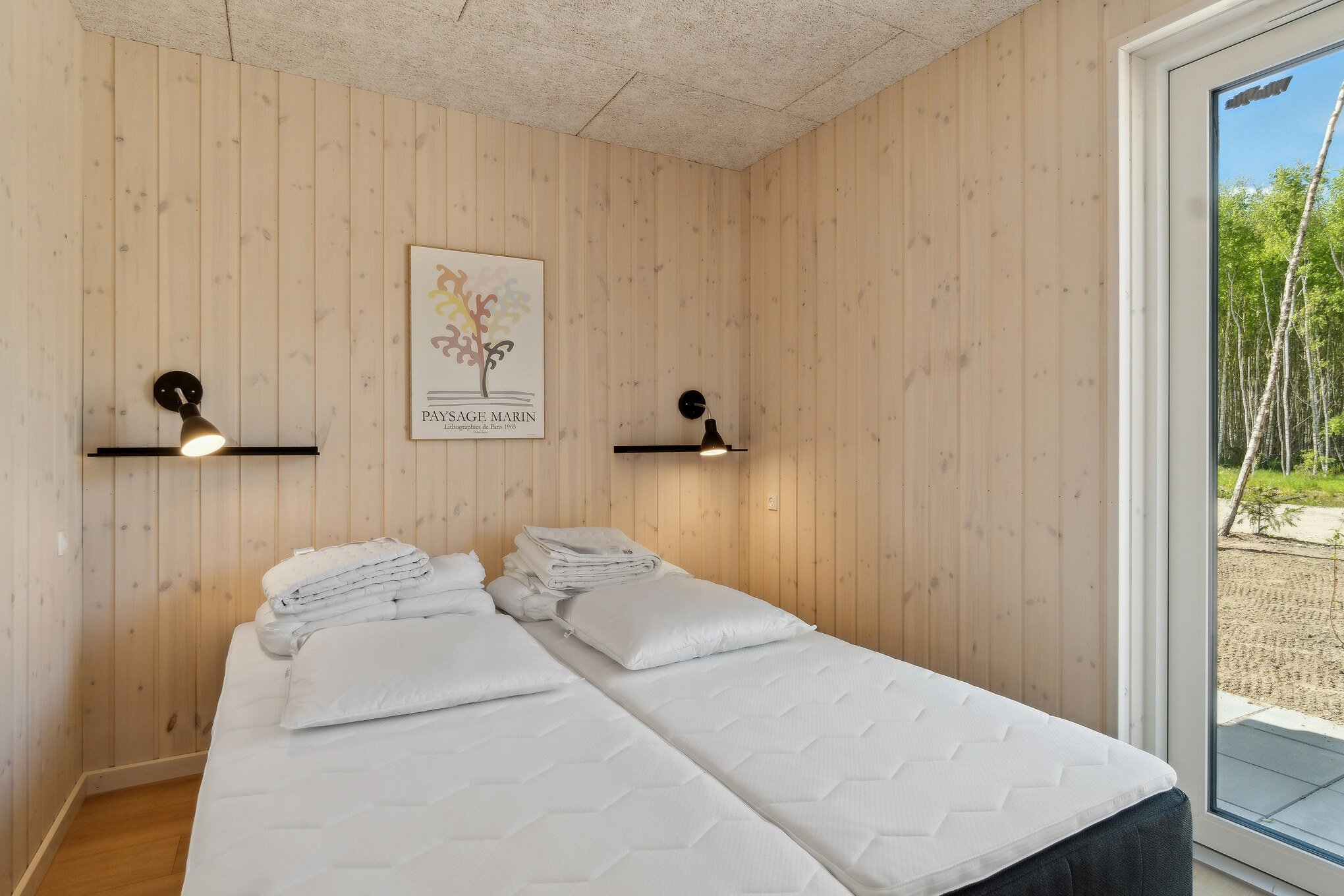 Ett av de 10 utmärkta sovrummen i lyxstuga nr 807 i Østjylland.
