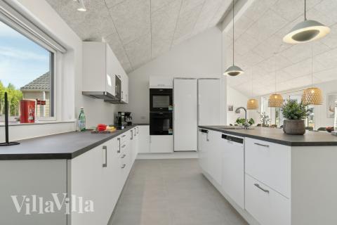 Köket i lyxstuga nr 809 är generöst inrett.