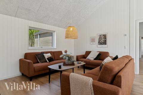 Soffhörnan i lyxstuga 809 i Østjylland.