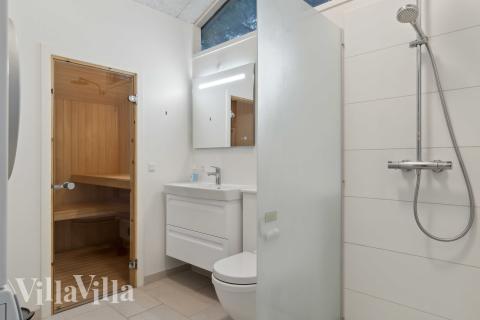 Ett av badrummen i lyxstuga nr 689