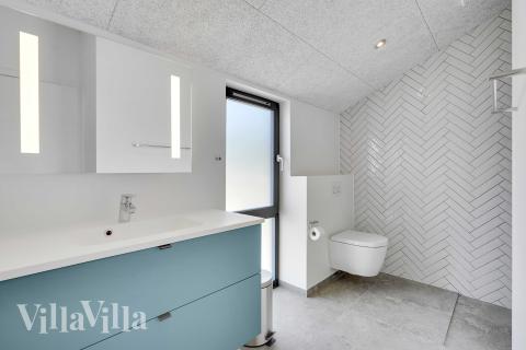 Ett av badrummen i lyxstuga nr 909