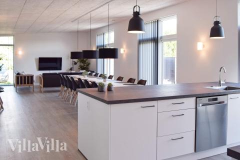 Köket i lyxstuga nr 908 är generöst inrett.