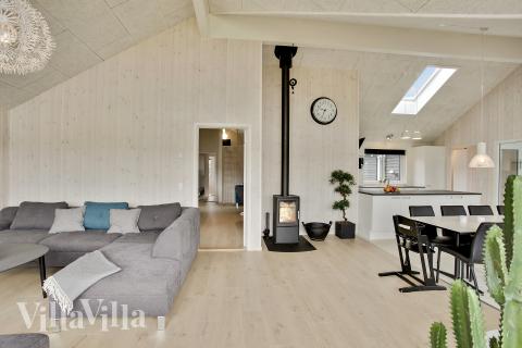 Soffhörnan i lyxstuga 388 i Nordsjälland.