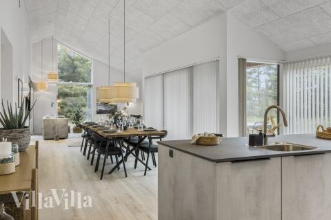 Köket i lyxstuga nr 683 är utrustat så att ni kan laga mat till 10 personer.