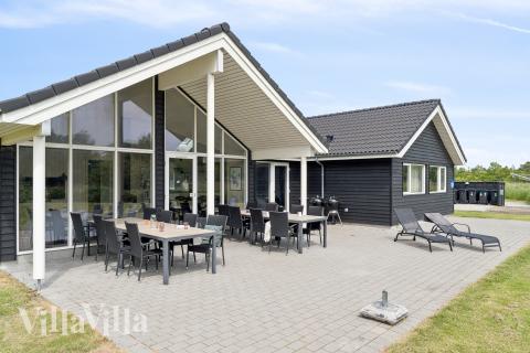 Den tjusiga sommarstugan nr 459 med gott om plats för upp till 16 personer