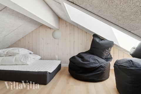 Några av de 26 sovplatserna finns på loftet i lyxstuga nr 807