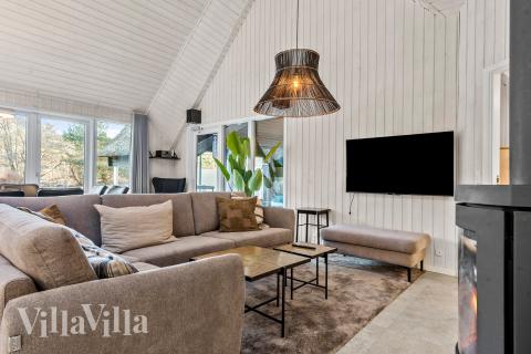 När ni besöker lyxhus nr 182 kan ni mysa tillsammans i sofforna.