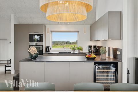 Köket i lyxstuga nr 668 är generöst inrett.