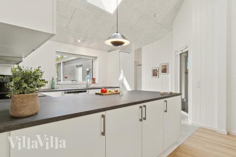 Köket i lyxstuga nr 811 är utrustat så att ni kan laga mat till 16 personer.