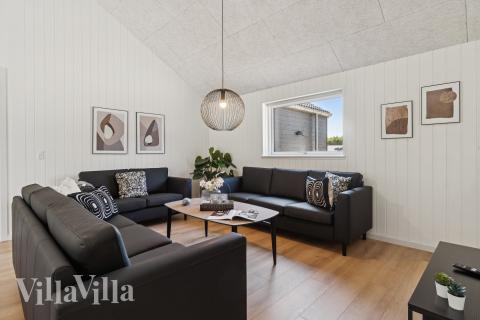 Soffhörnan i lyxstuga 815 i Østjylland.