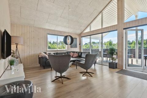 Soffhörnan i lyxstuga 475 i Vestjylland.