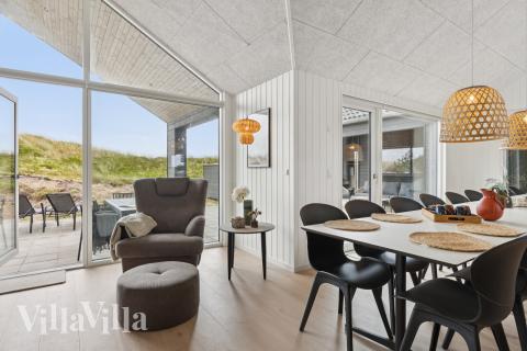 Lyxstuga nr 672 har ett fantastiskt vardagsrum.