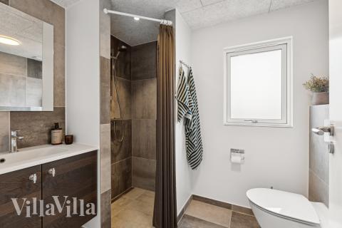 Ett av badrummen i lyxstuga nr 672