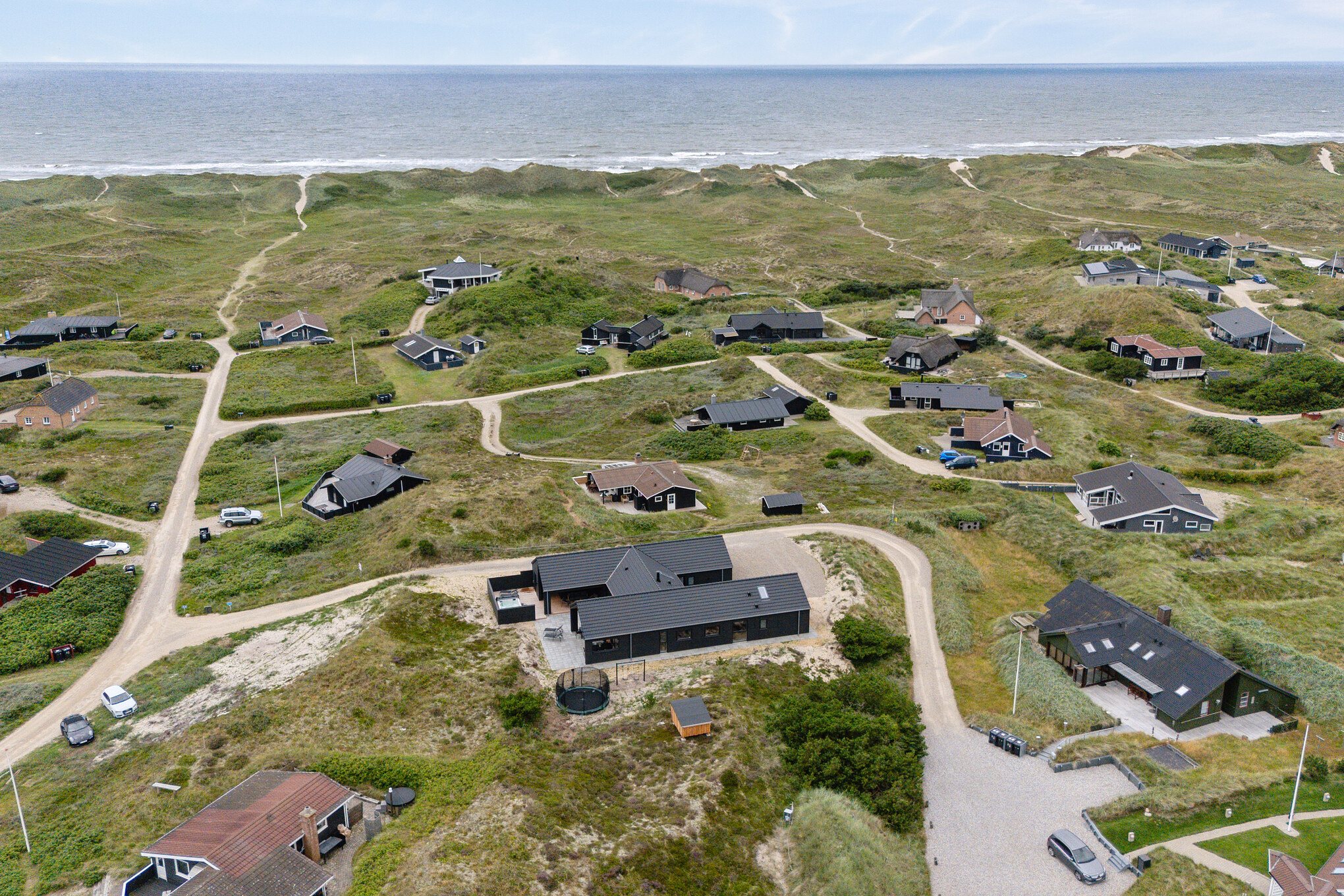 Den tjusiga sommarstugan nr 672 med gott om plats för upp till 18 personer