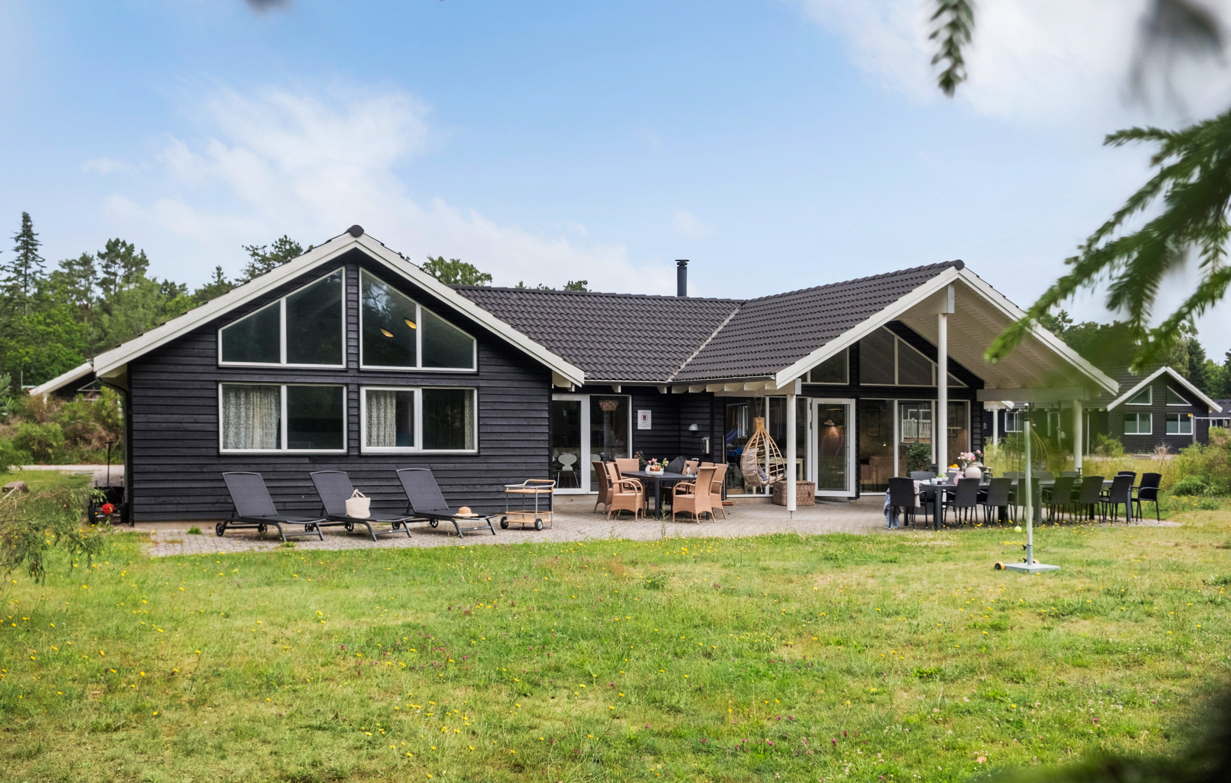 Den tjusiga sommarstugan nr 367 med gott om plats för upp till 18 personer