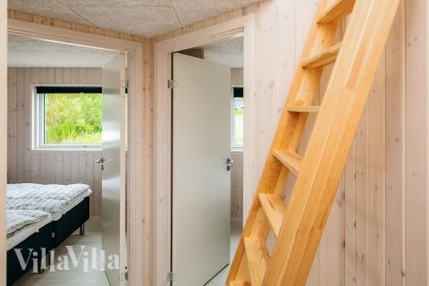 Den rymliga entrén i lyxstuga nr 670 i Lolland/Falster/Møn