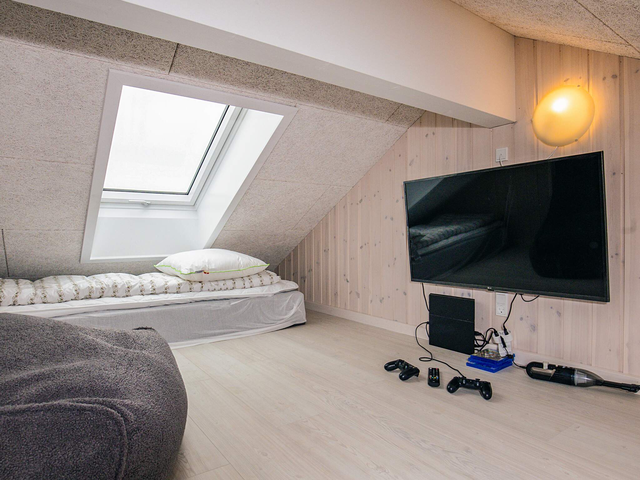 Några av de 12 sovplatserna finns på loftet i lyxstuga nr 670