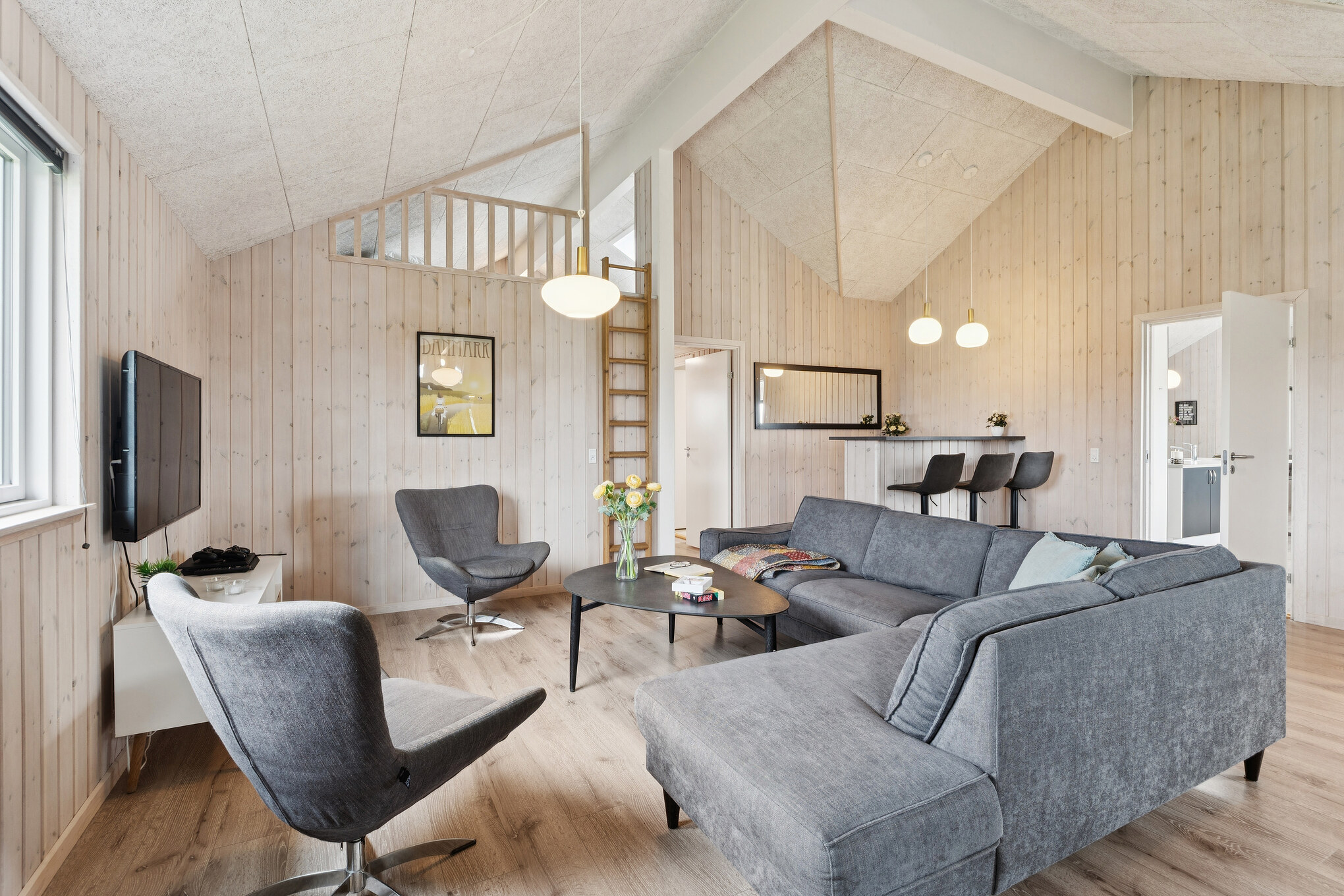 Tävla i sommarhusets aktivitetsrum när ni besöker lyxhus nr 404 i Limfjorden.