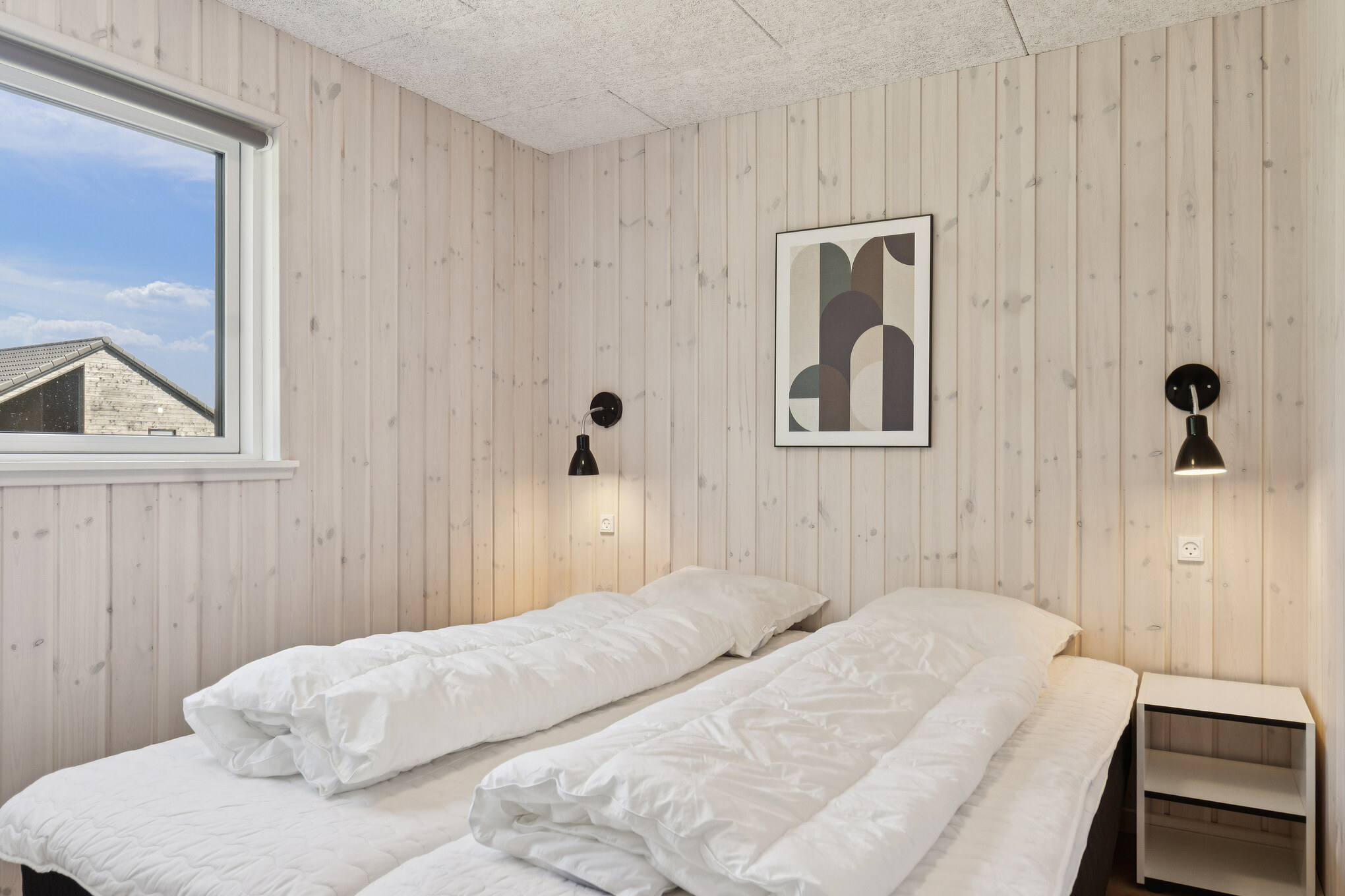 Ett av de 6 utmärkta sovrummen i lyxstuga nr 616 i Fyn och öar.