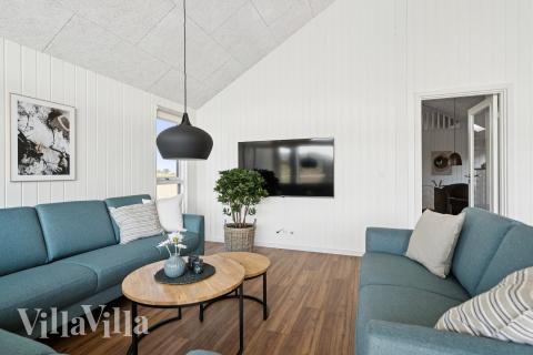 När ni besöker lyxhus nr 696 kan ni mysa tillsammans i sofforna.