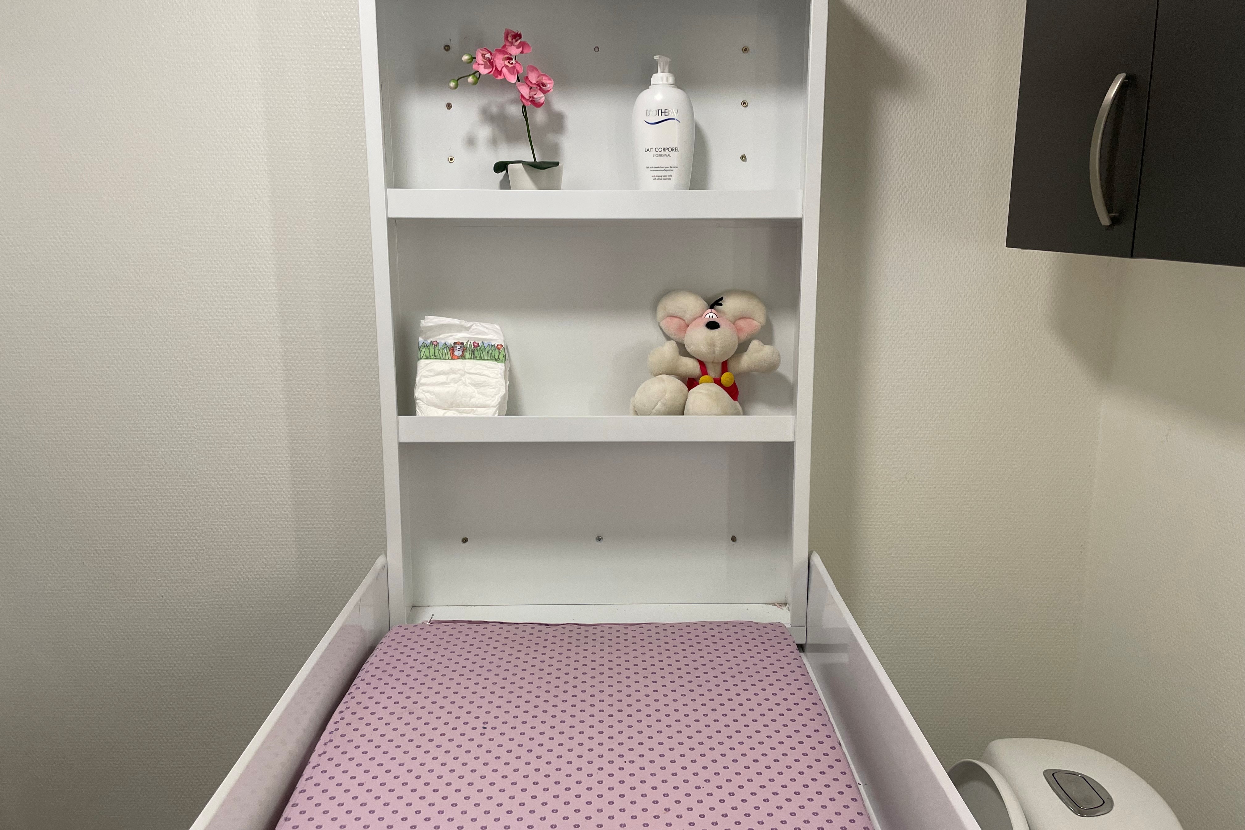 Sommarhus med 9 sovrum och plats för 24 personer.