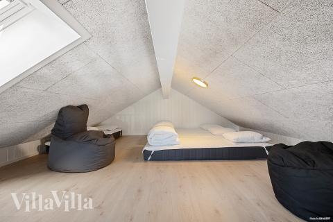 Några av de 24 sovplatserna finns på loftet i lyxstuga nr 901