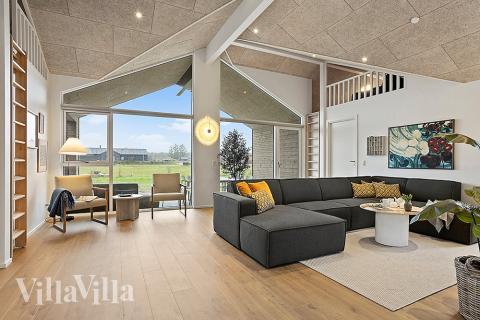 Vardagsrummet i lyxstuga nr 903.