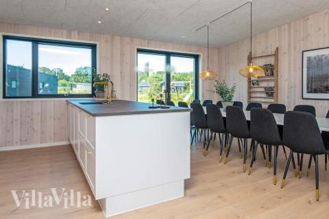 Välinrett kök i lyxstuga nr 938 i Østjylland.