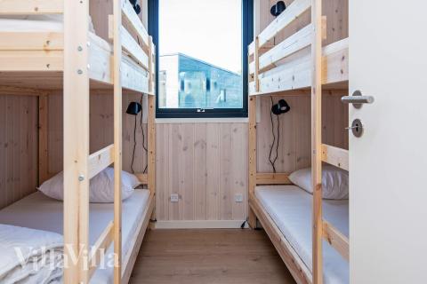 Det finns 16 sovplatser i lyxstuga nr 938