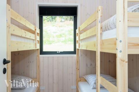 Det finns 16 sovplatser i lyxstuga nr 939