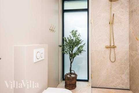 Ett av badrummen i lyxstuga nr 940