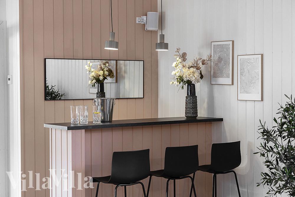 Sommarstuga 802 är utrustad med egen bar