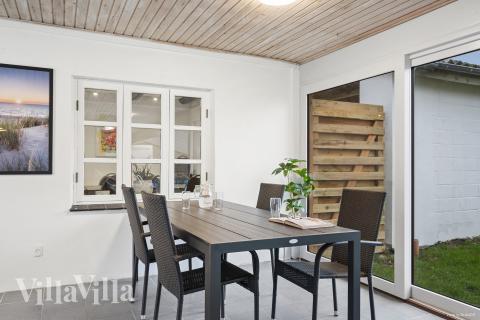 Ta ett dopp i poolen i lyxhus nr 688 i Vestjylland.