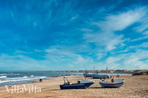 Stranden i närheten av lyxhus 637.